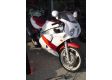 moto YAMAHA FZR