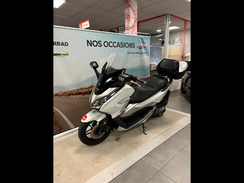 moto NSS 300 Forza ABS Smart Top Box 2019